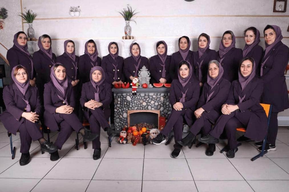 کادر مدرسه 